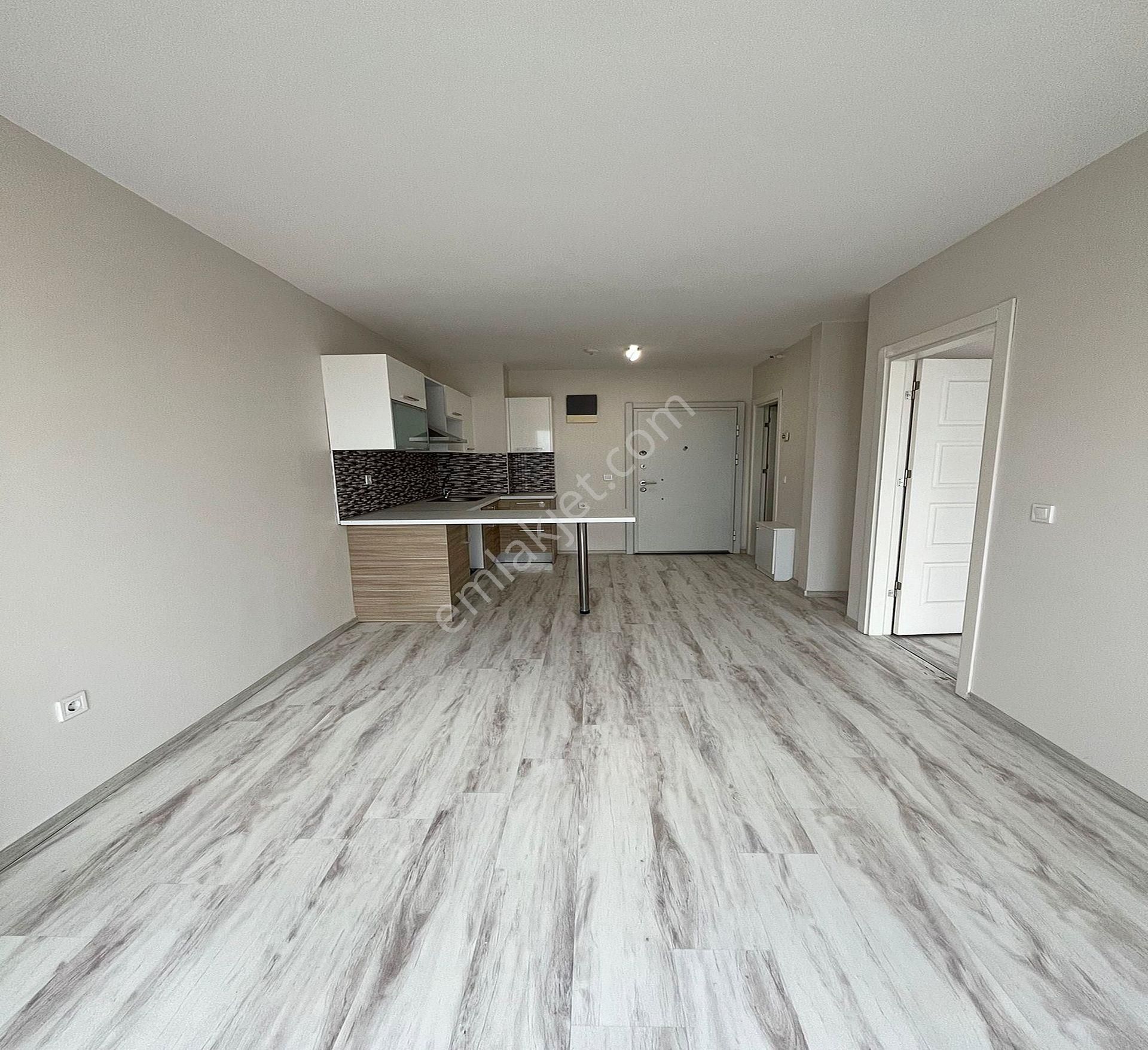 Site İçinde Sosyal Aktiviteli Acil Kiralık 1+1 Daire - Görsel 4