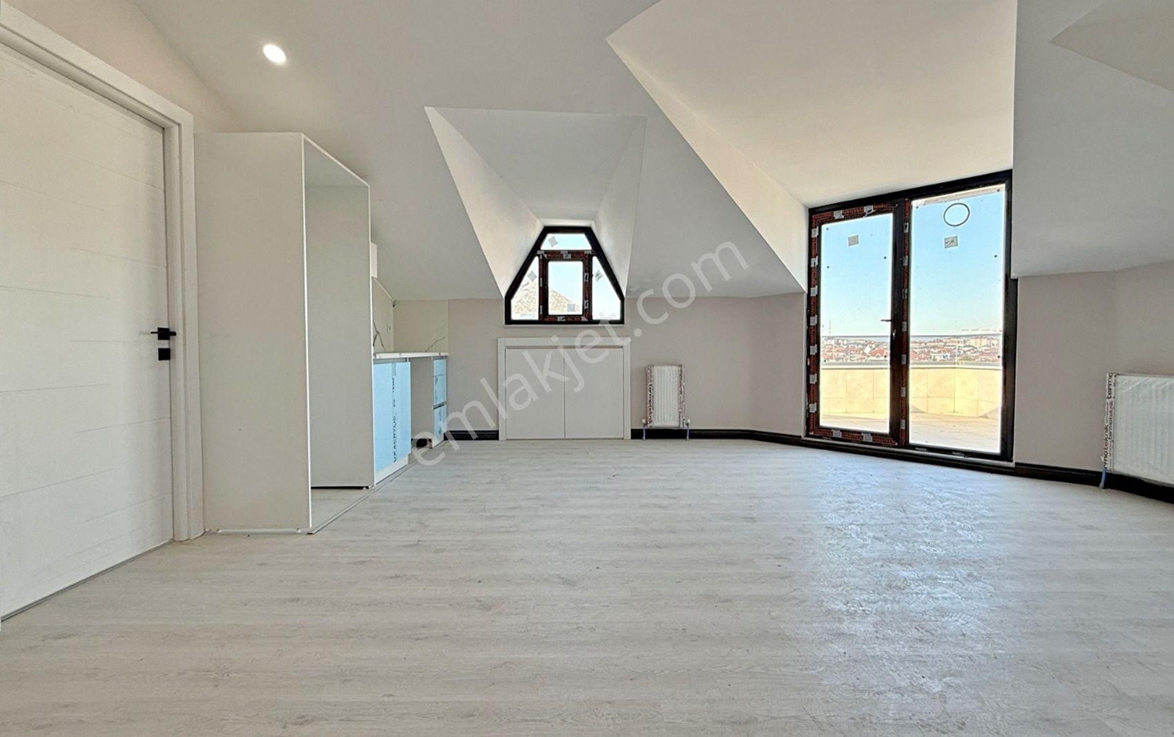 Weal World' Den Bahçelinizam Da, K.otoparklı, 3+2, Çift Girişli, Sıfır Dubleks ... - Görsel 17