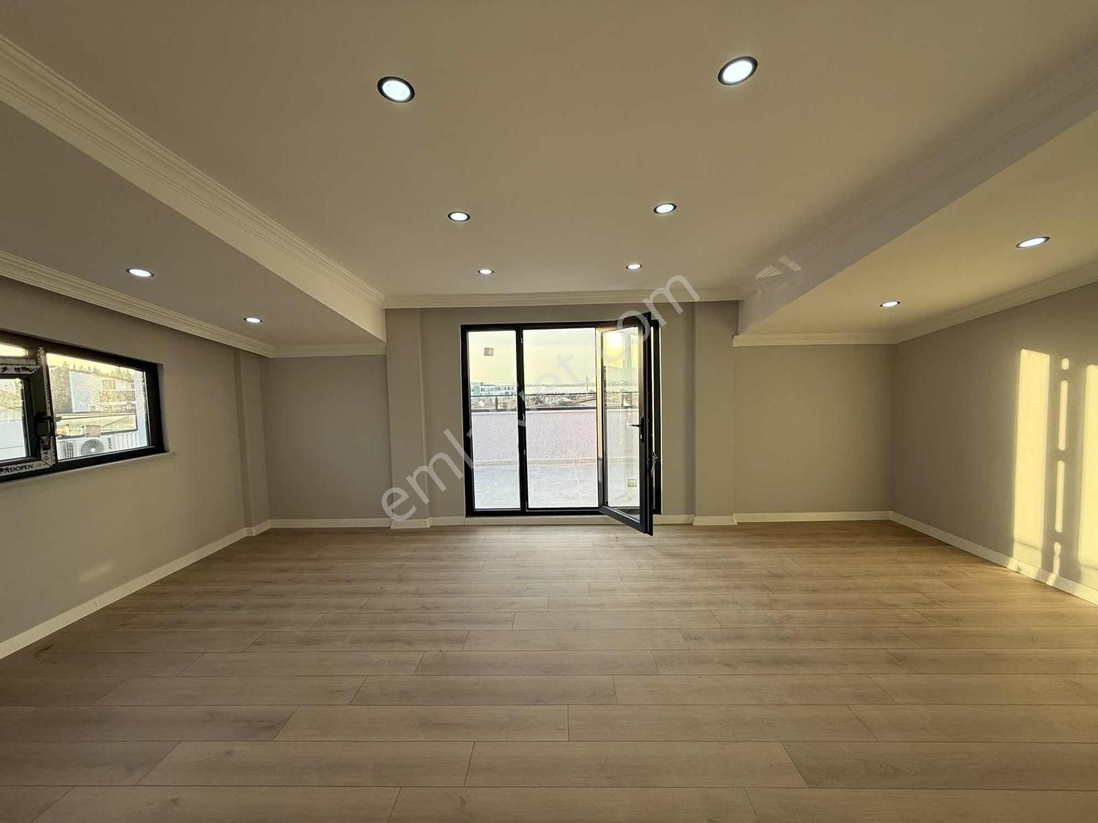 Bayramoğlu Mh. Deniz Manzarlı Ultra Lüks 4+1 Dubleks - Görsel 6