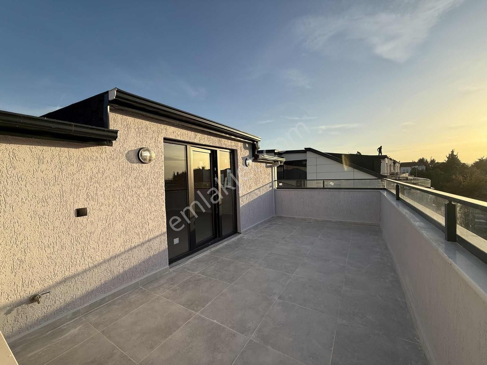 Bayramoğlu Mh. Deniz Manzarlı Ultra Lüks 4+1 Dubleks - Görsel 12