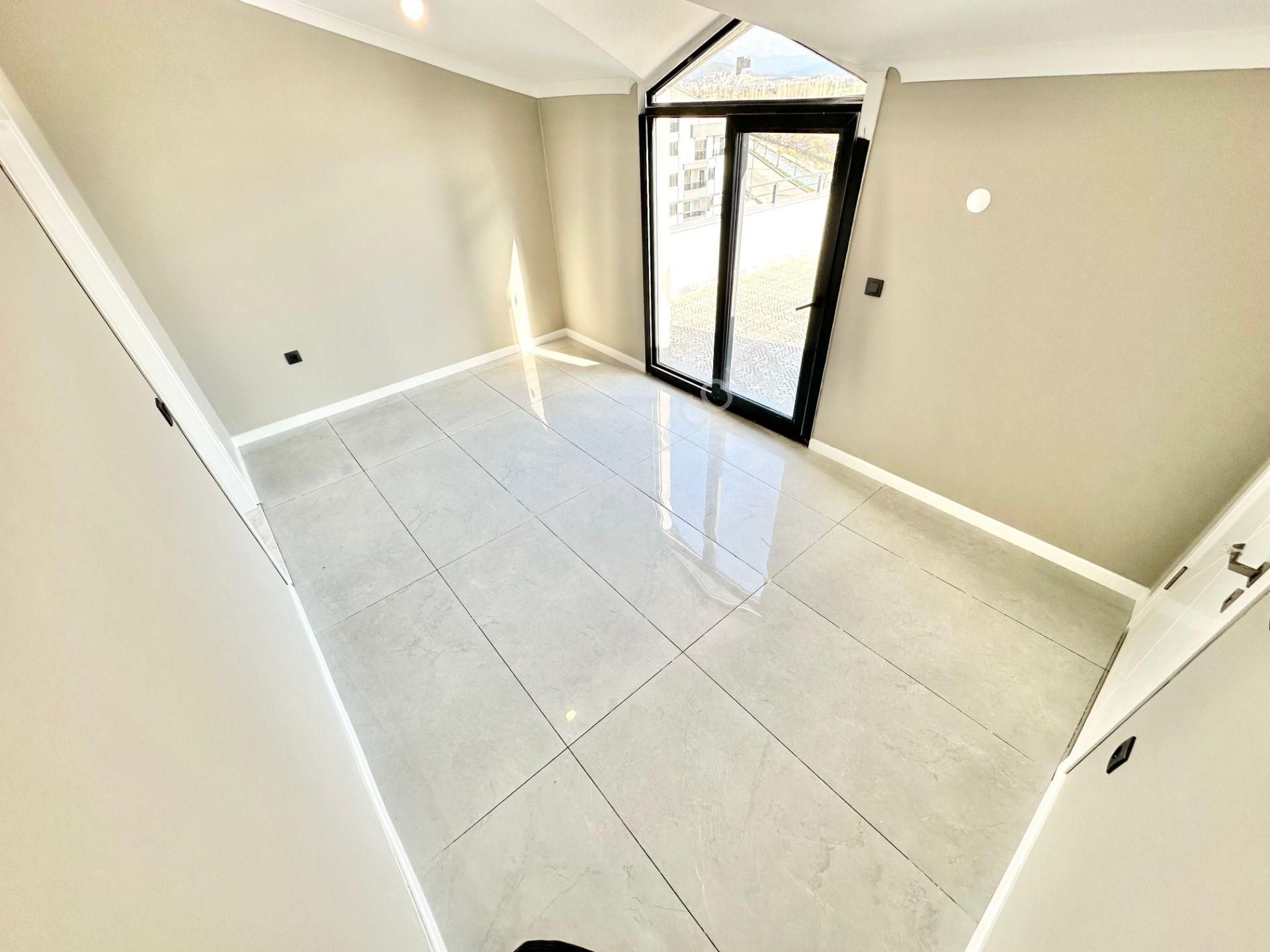 ꧁ay Emlaktan꧂akçay'da Muhteşem Konumlu Denize Manzaralı Satılık 3+1 Teraslı Dublex Daire - Görsel 21