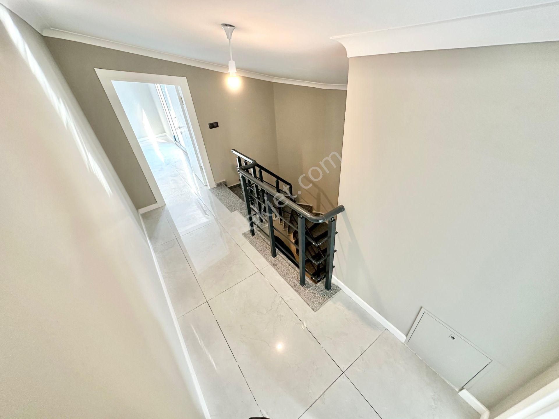 ꧁ay Emlaktan꧂akçay'da Muhteşem Konumlu Denize Manzaralı Satılık 3+1 Teraslı Dublex Daire - Görsel 3