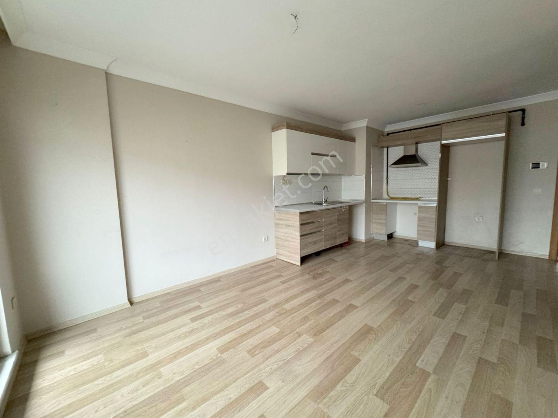 Mertcan'dan Çamlık Mah. Güvenlikli Lüks Site İçinde 1+1 Daire - Görsel 3