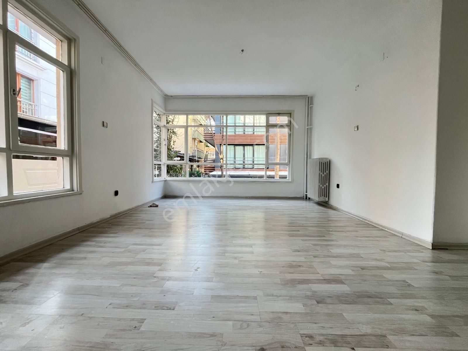 Sbell'den Bahçelievler'de 7.cadde Üzerinde 1.katta 3+1 Ofis - Görsel 6