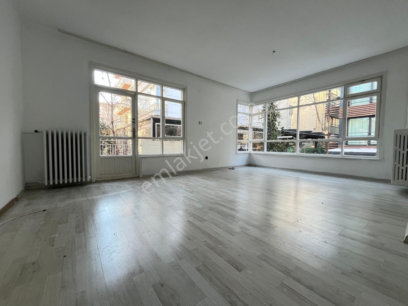 Sbell'den Bahçelievler'de 7.cadde Üzerinde 1.katta 3+1 Ofis - Görsel 21