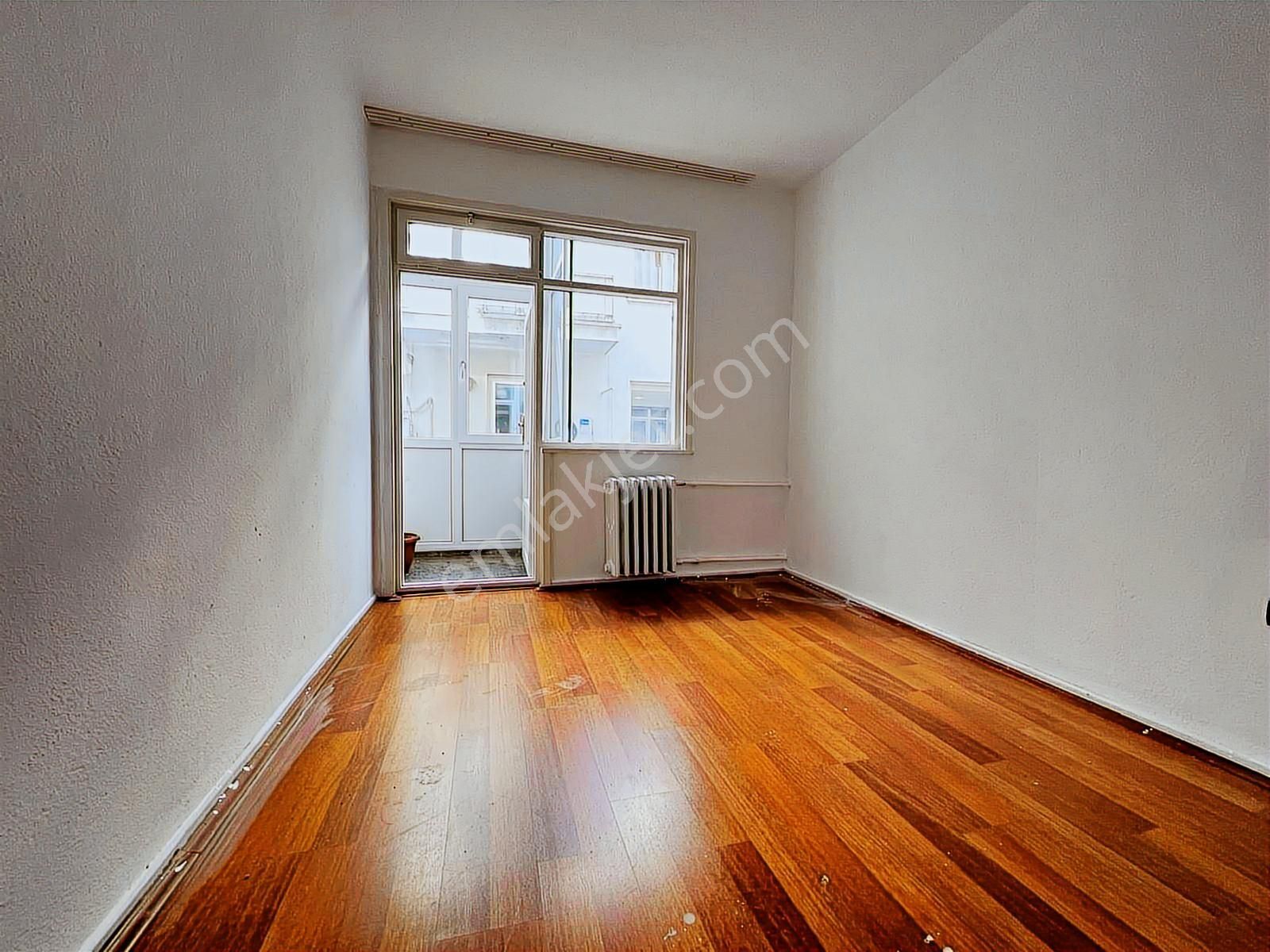 Sbell'den Bahçelievler'de 7.cadde Üzerinde 1.katta 3+1 Ofis - Görsel 10