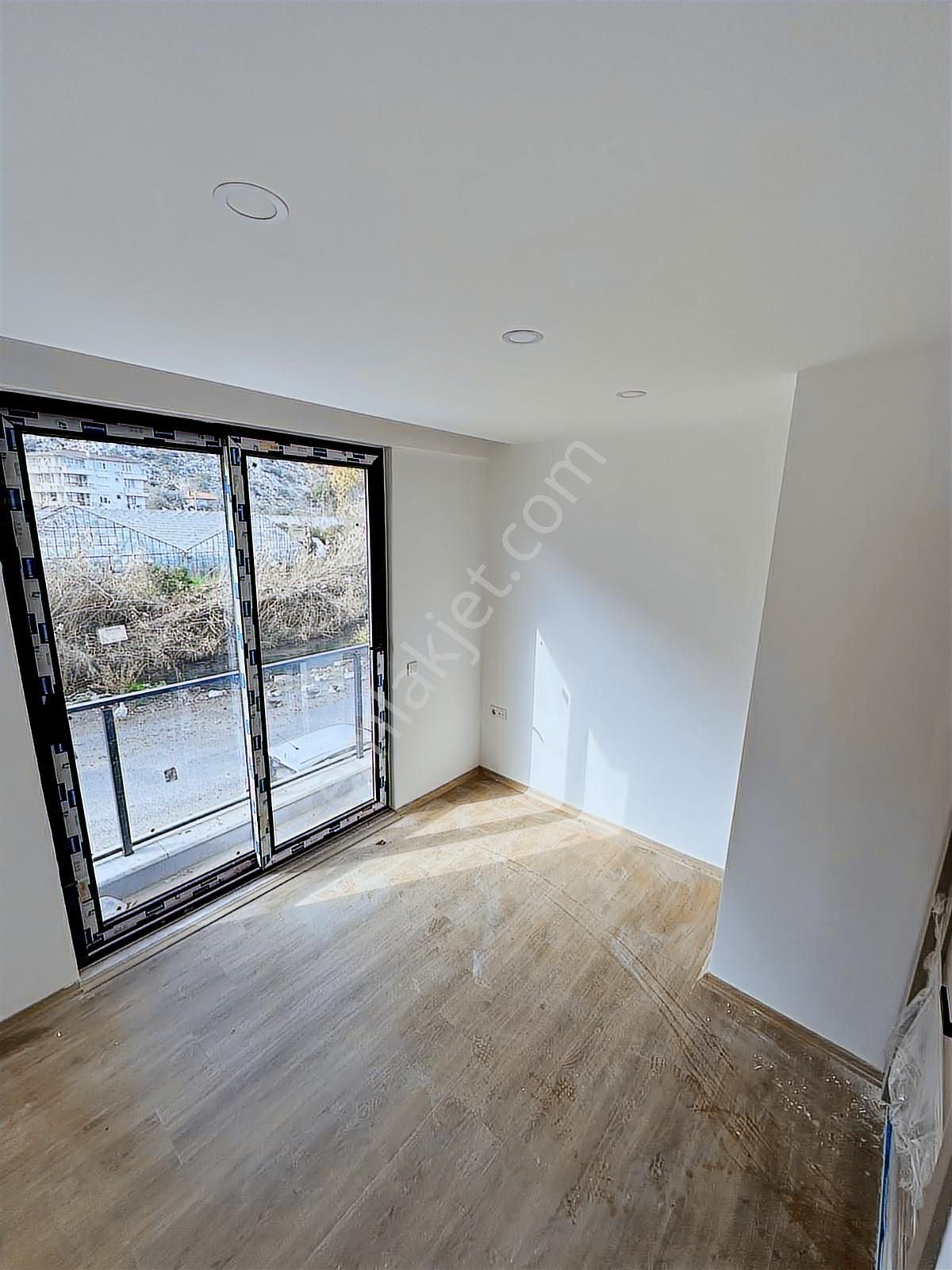 Fırsattt!!! Gökhan Gökdemirden Havuzlu Site İçi 2+1 Satılık - Görsel 7