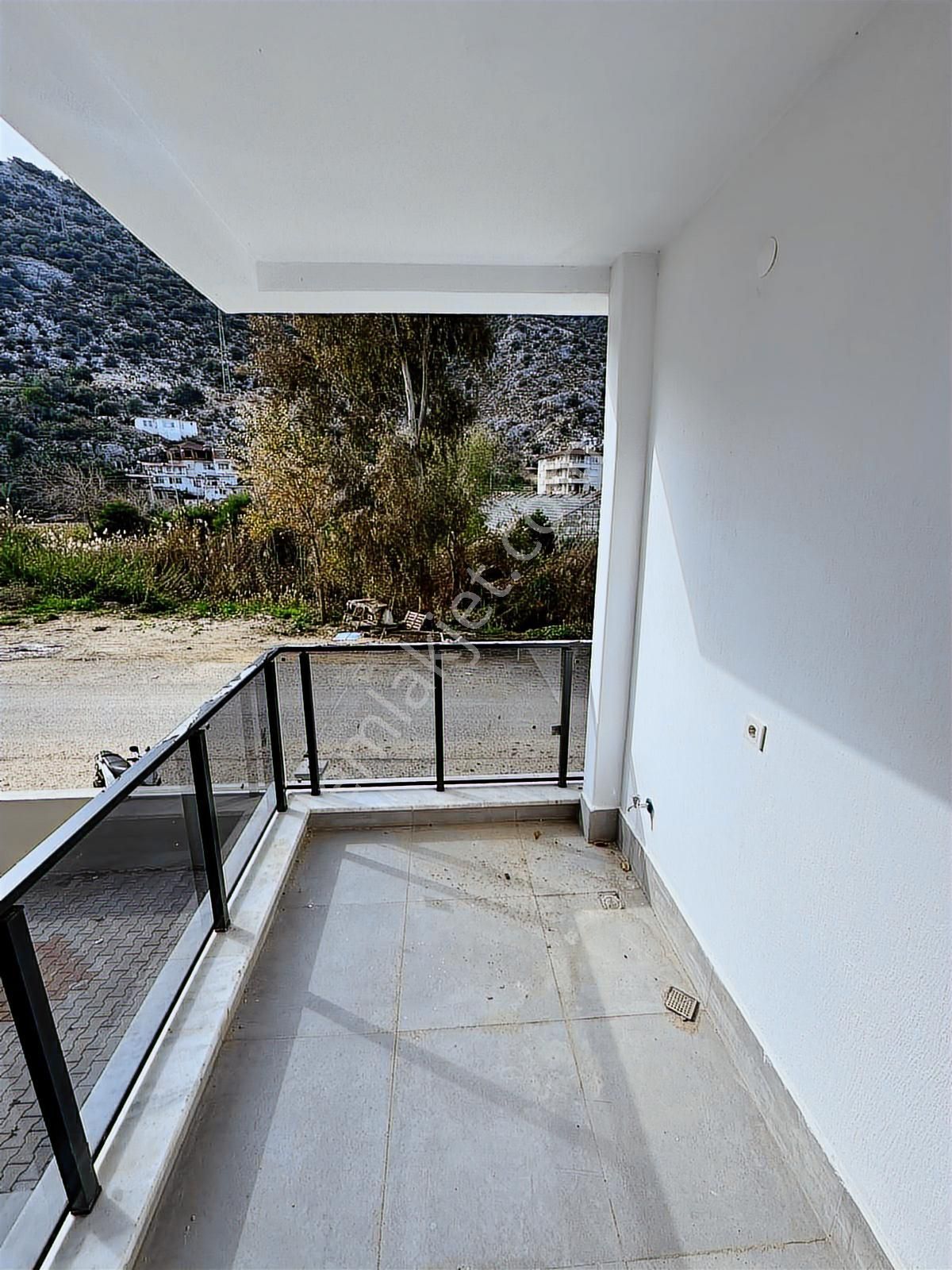 Fırsattt!!! Gökhan Gökdemirden Havuzlu Site İçi 2+1 Satılık - Görsel 6