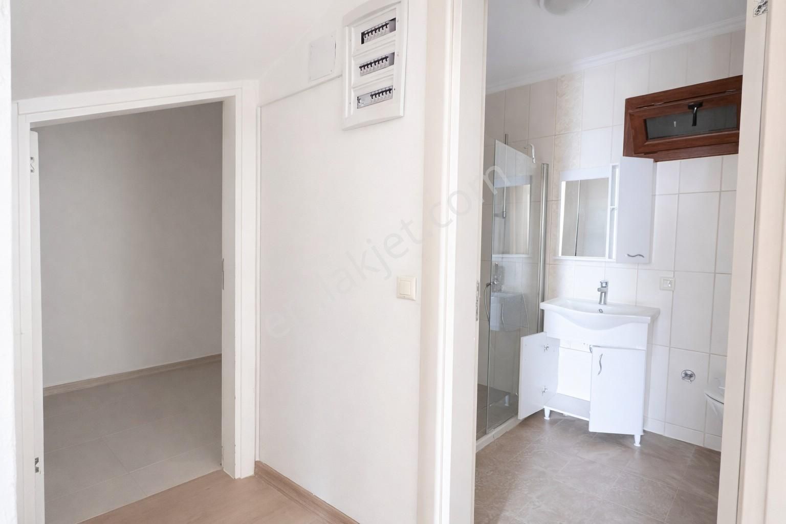 Konacık'ın Hakim Noktasında Deniz Manzaralı Kiralık Ters Dubleks - Görsel 12