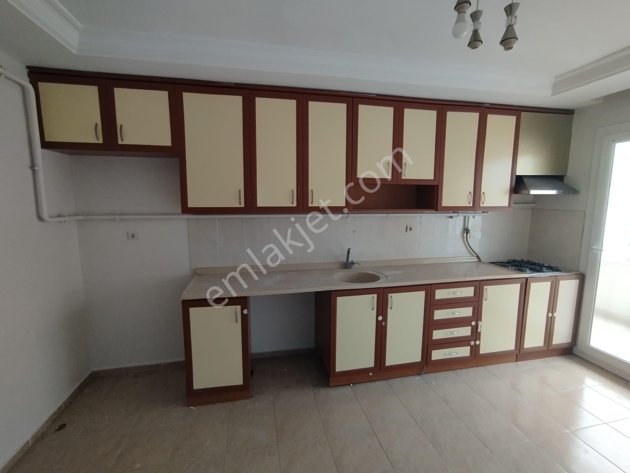 Turgut Özal Bulvarına Yakın Sitede 3+1 Kapalı Mutfaklı Doğalgazlı Ekstalı Daire - Görsel 2