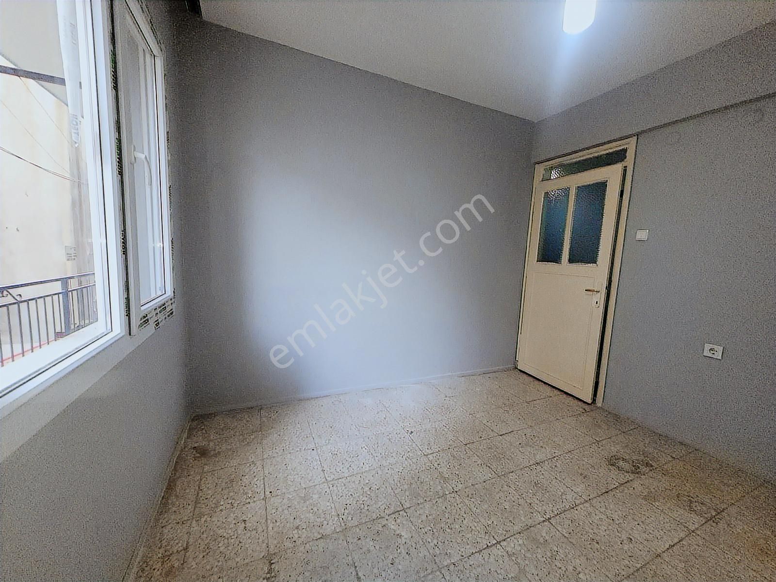 Bornova Yeşilova'da Çimentaş Lisesi Yakını Kiralık Daire - Görsel 12