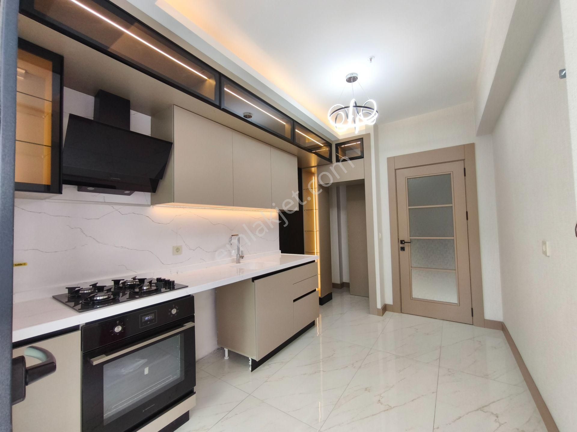 Kalecik Emlak'tan T.ileri Mah. Asansörlü Yerden Isıtma 2+1 80m² - Görsel 3
