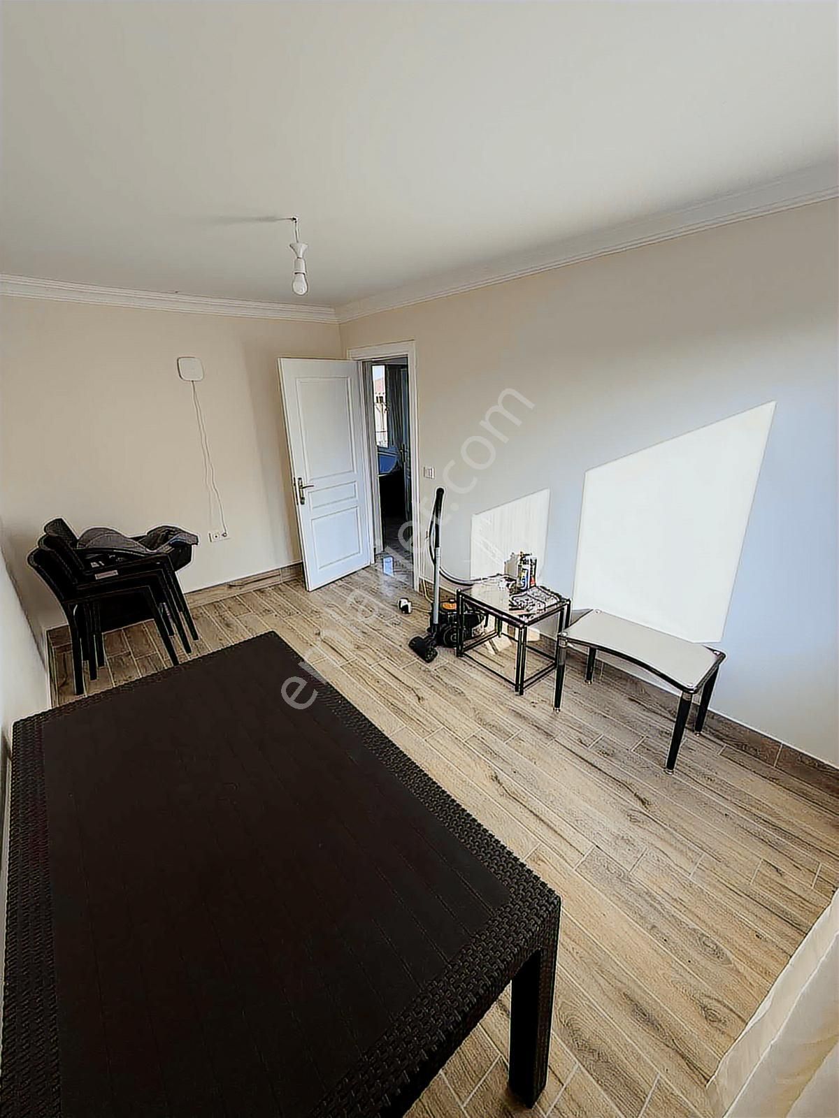 Yavrucuk'da Asfalt Yol Kenarı Site İçerisinde 2+1 Müstakil Ev - Görsel 9