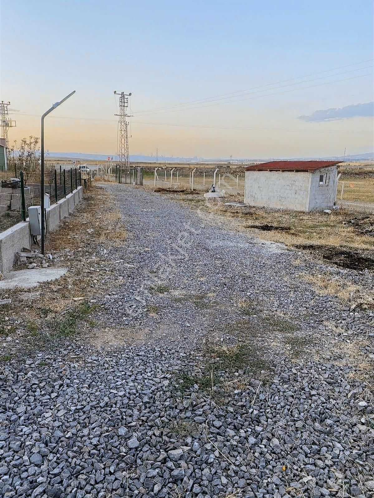 Yavrucuk'da Asfalt Yol Kenarı Site İçerisinde 2+1 Müstakil Ev - Görsel 24