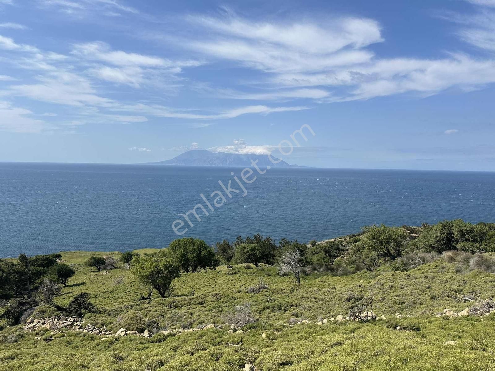 İmroz Emlak'tan Mesadi Mevkii'de Deniz Manzaralı 1.047 M2 Tarla - Görsel 2