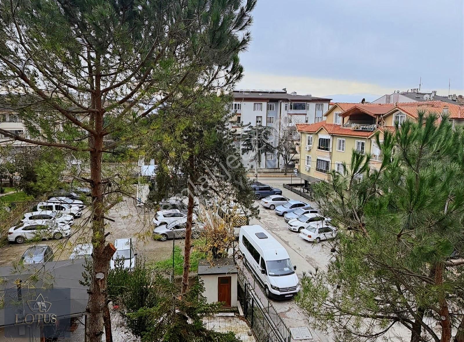 Derince 60 Evler Sahile Yakın Konumda 3+1 130 M2 Kiralık Daire - Görsel 4