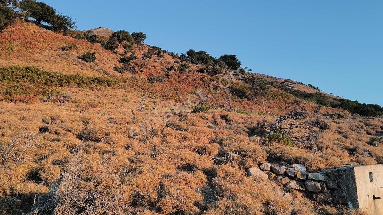 İmroz Emlak'tan Mesadi Mevkii'de 1.112 M2 Deniz Manzaralı Arazi - Görsel 4