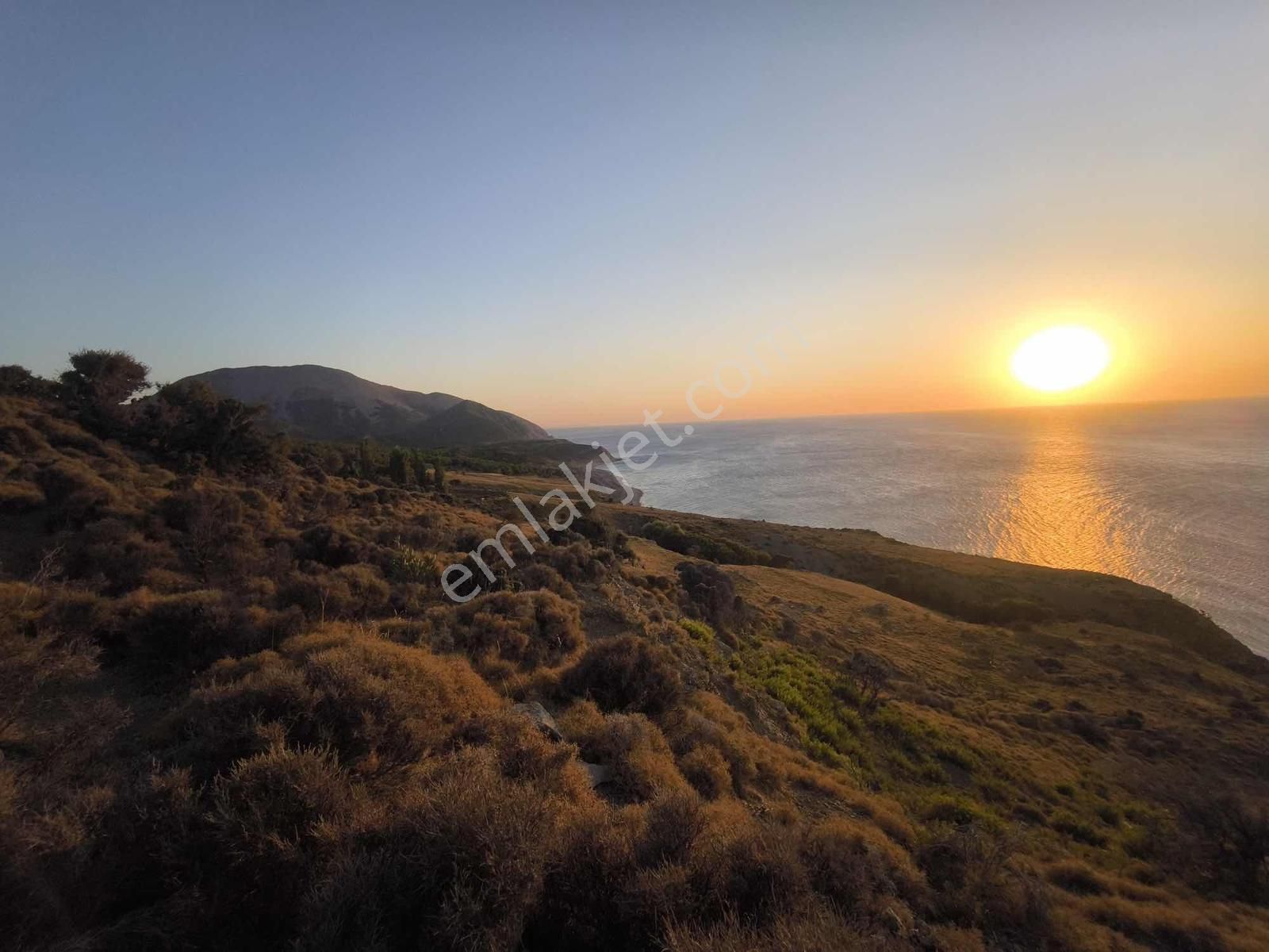 İmroz Emlak'tan Mesadi Mevkii'de 1.112 M2 Deniz Manzaralı Arazi - Görsel 8