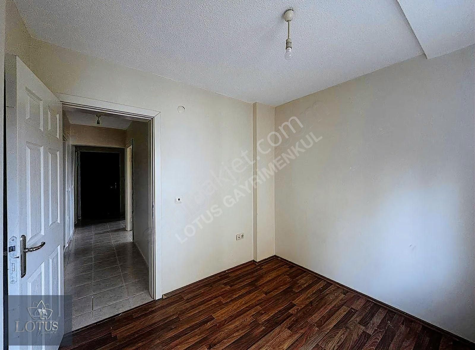 İzmit Bayındırlık 14. Ada Deniz Manzaralı Arakat Kiralık Daire - Görsel 21