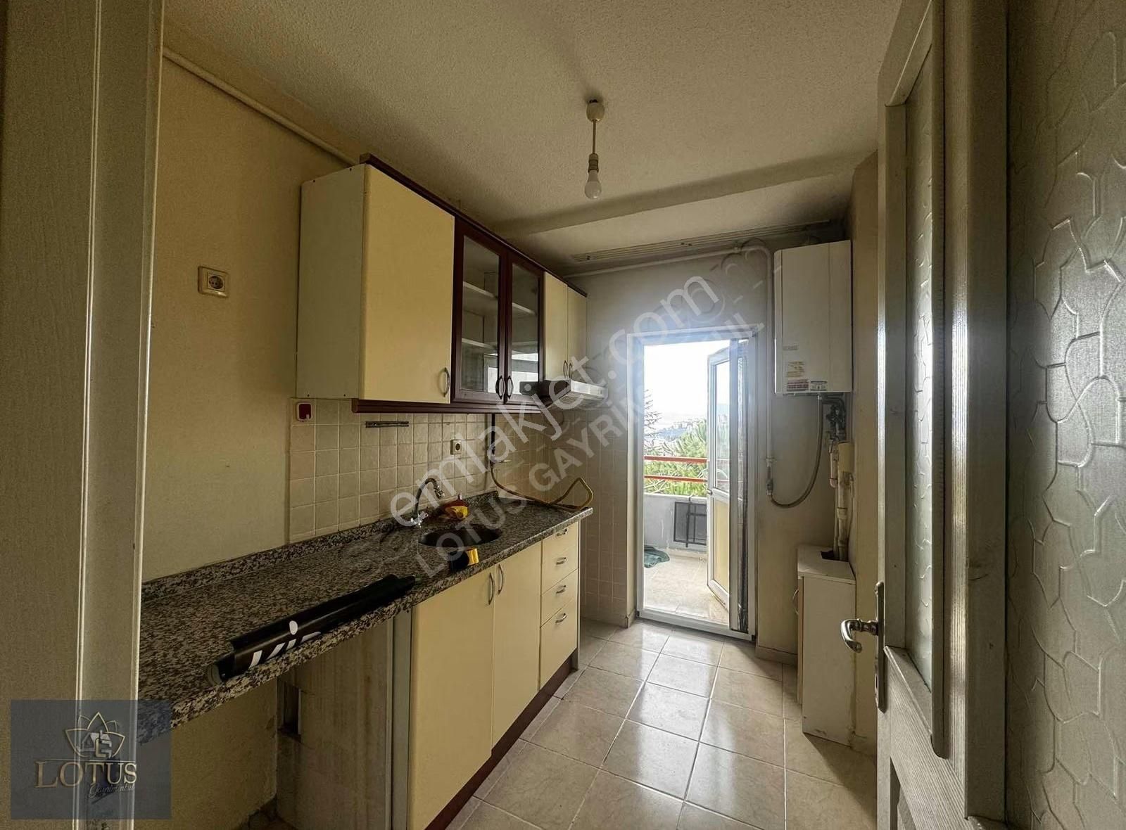 İzmit Bayındırlık 14. Ada Deniz Manzaralı Arakat Kiralık Daire - Görsel 29