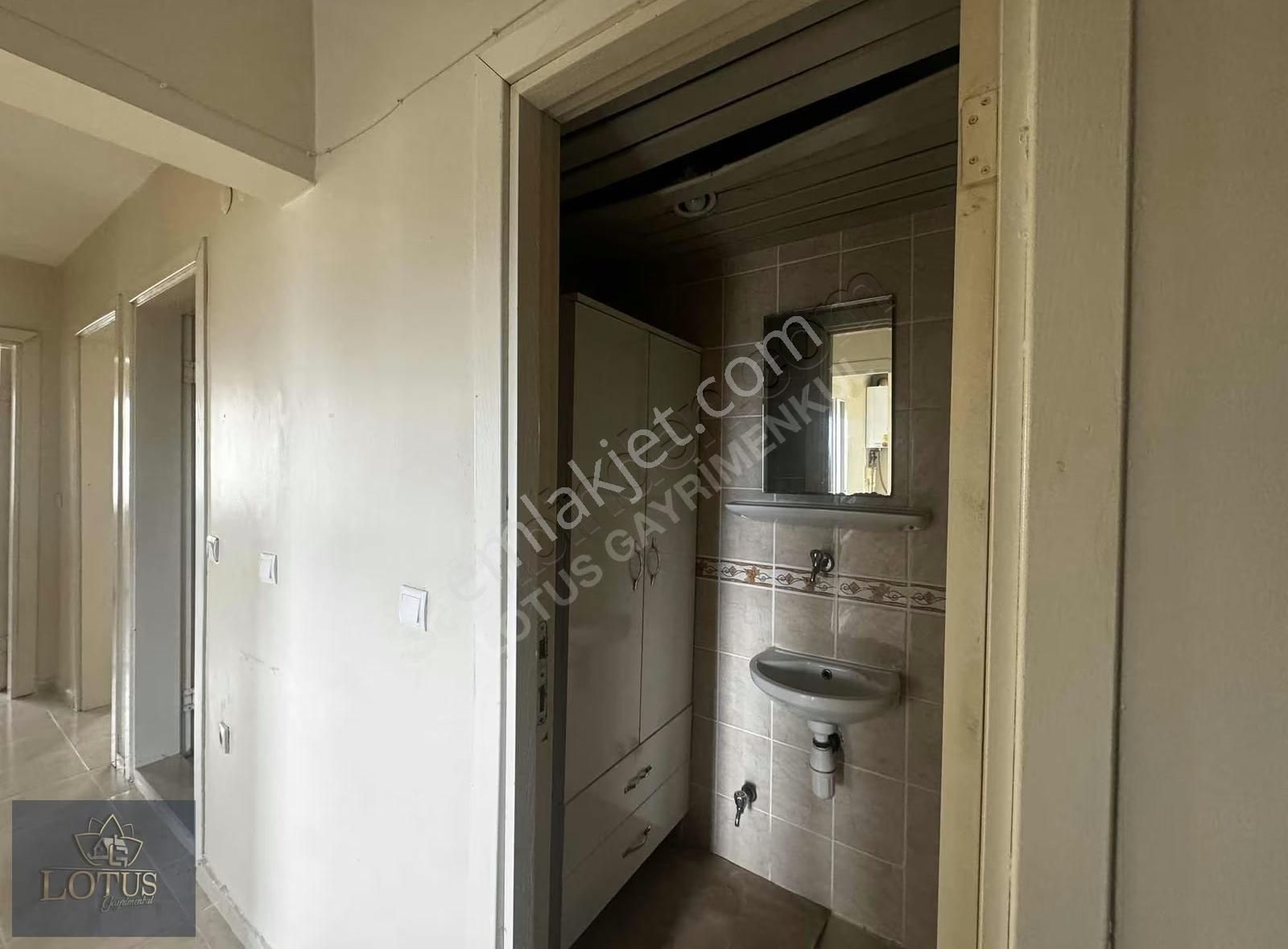 İzmit Bayındırlık 14. Ada Deniz Manzaralı Arakat Kiralık Daire - Görsel 6