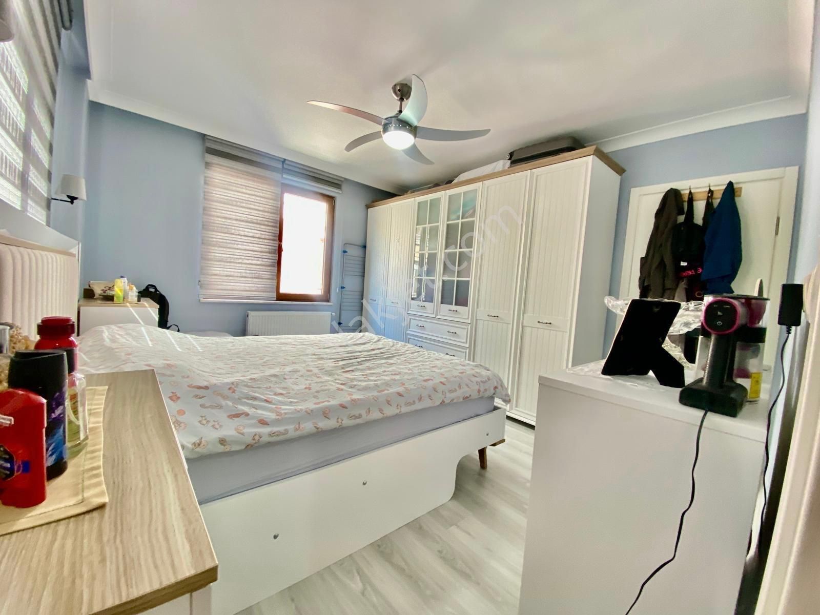 ꧁akçay Ay Emlaktan꧂altınkumda Kombili Arakat Cephe Manzaralı Geniş Kapalı Balkon Satılık 2+1daire - Görsel 8