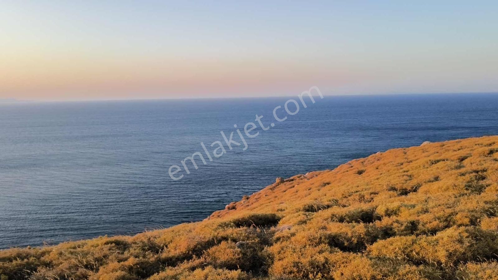 İmroz Emlak'tan Mesadi Mevkii'de 850 M2 Deniz Manzaralı Arazi - Görsel 2