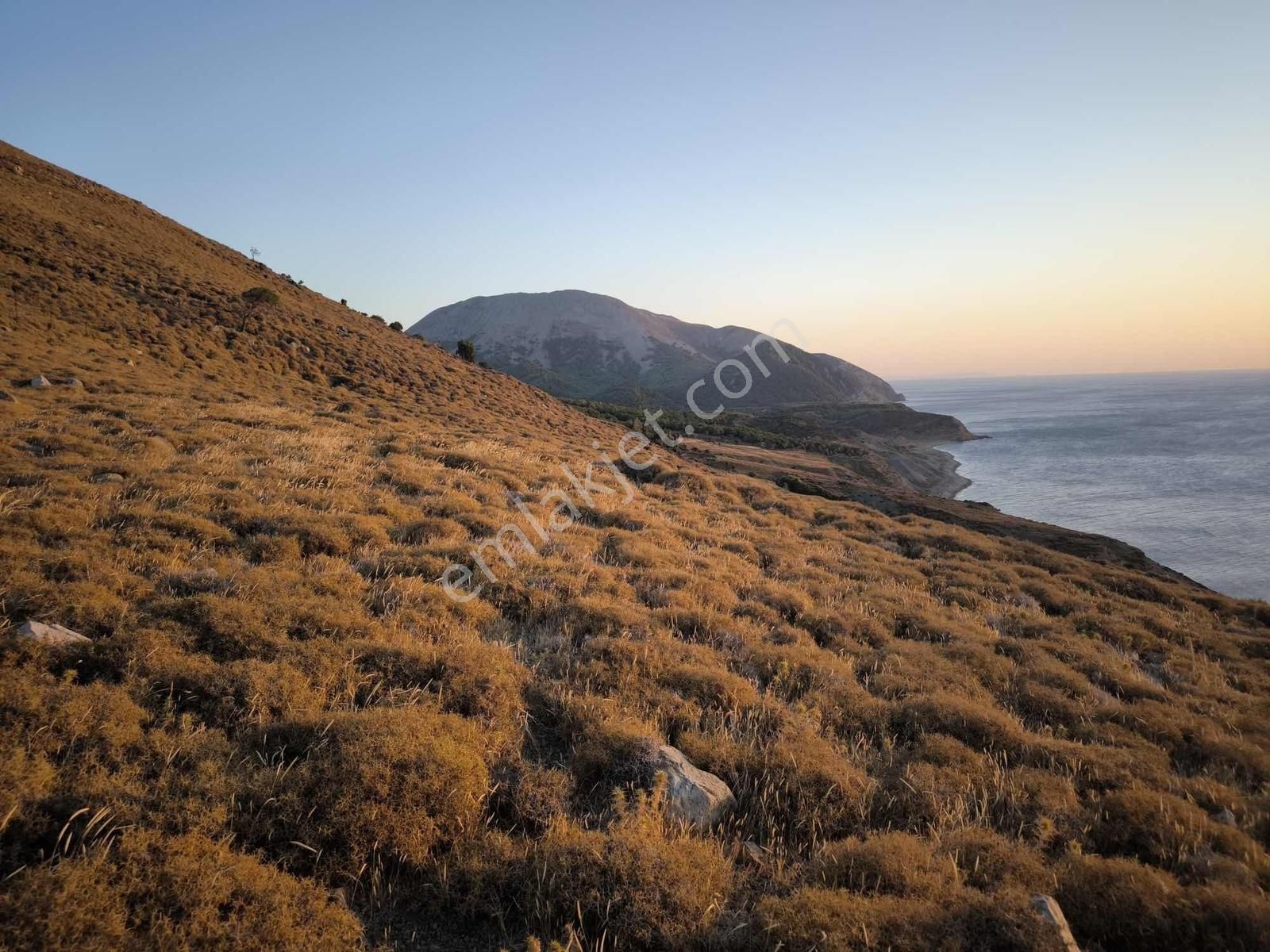 İmroz Emlak'tan Mesadi Mevkii'de 850 M2 Deniz Manzaralı Arazi - Görsel 4