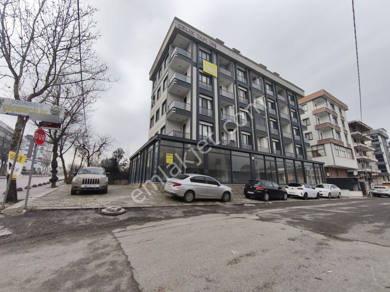 Otoban Ve Kuzey Marmara Girişinde 400m² Depo Girişli Dükkan
