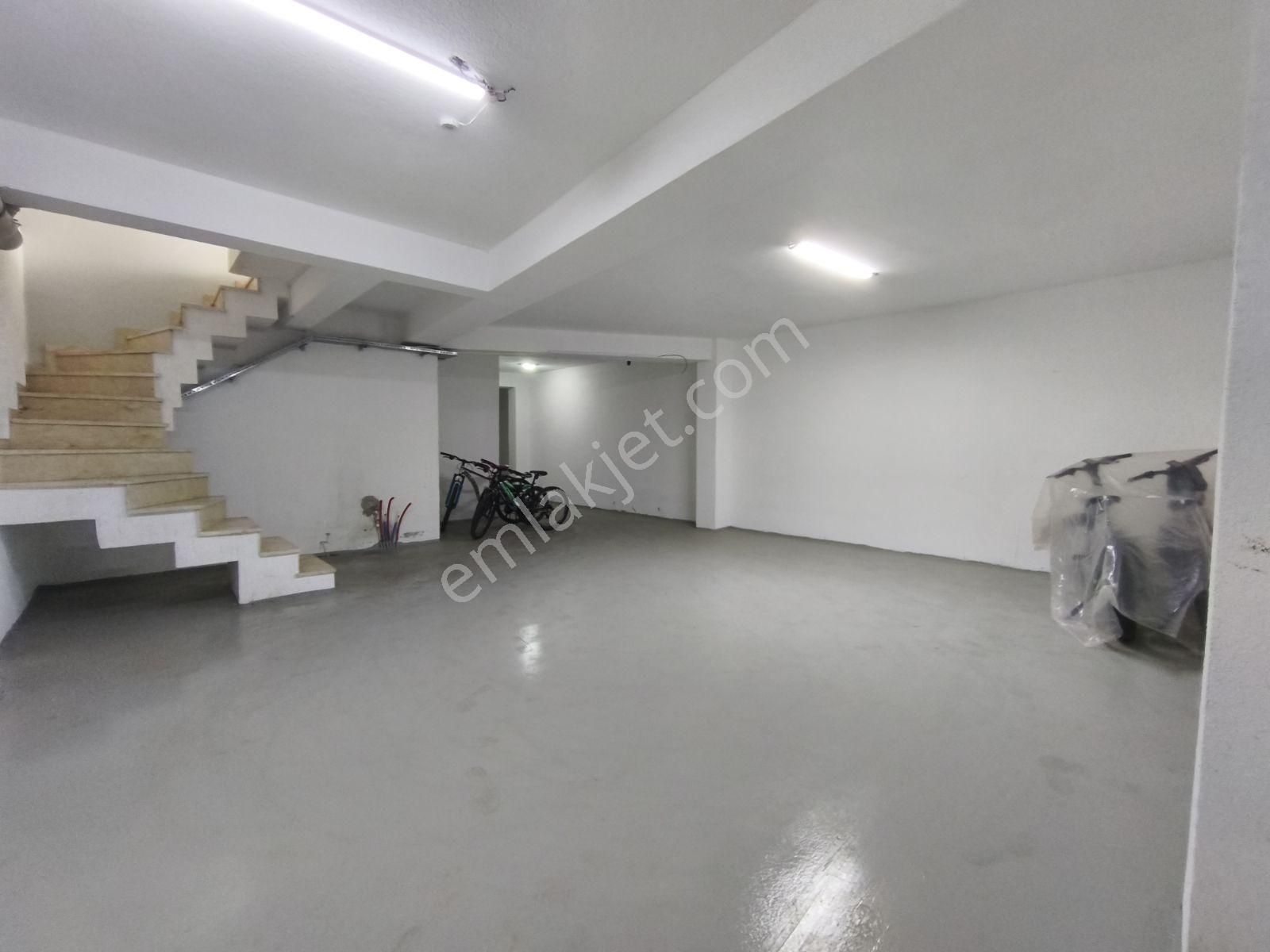 Otoban Ve Kuzey Marmara Girişinde 400m² Depo Girişli Dükkan - Görsel 7