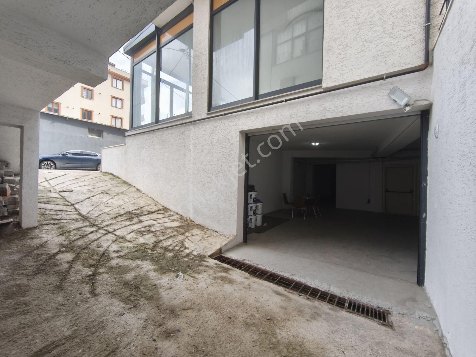 Otoban Ve Kuzey Marmara Girişinde 400m² Depo Girişli Dükkan - Görsel 18