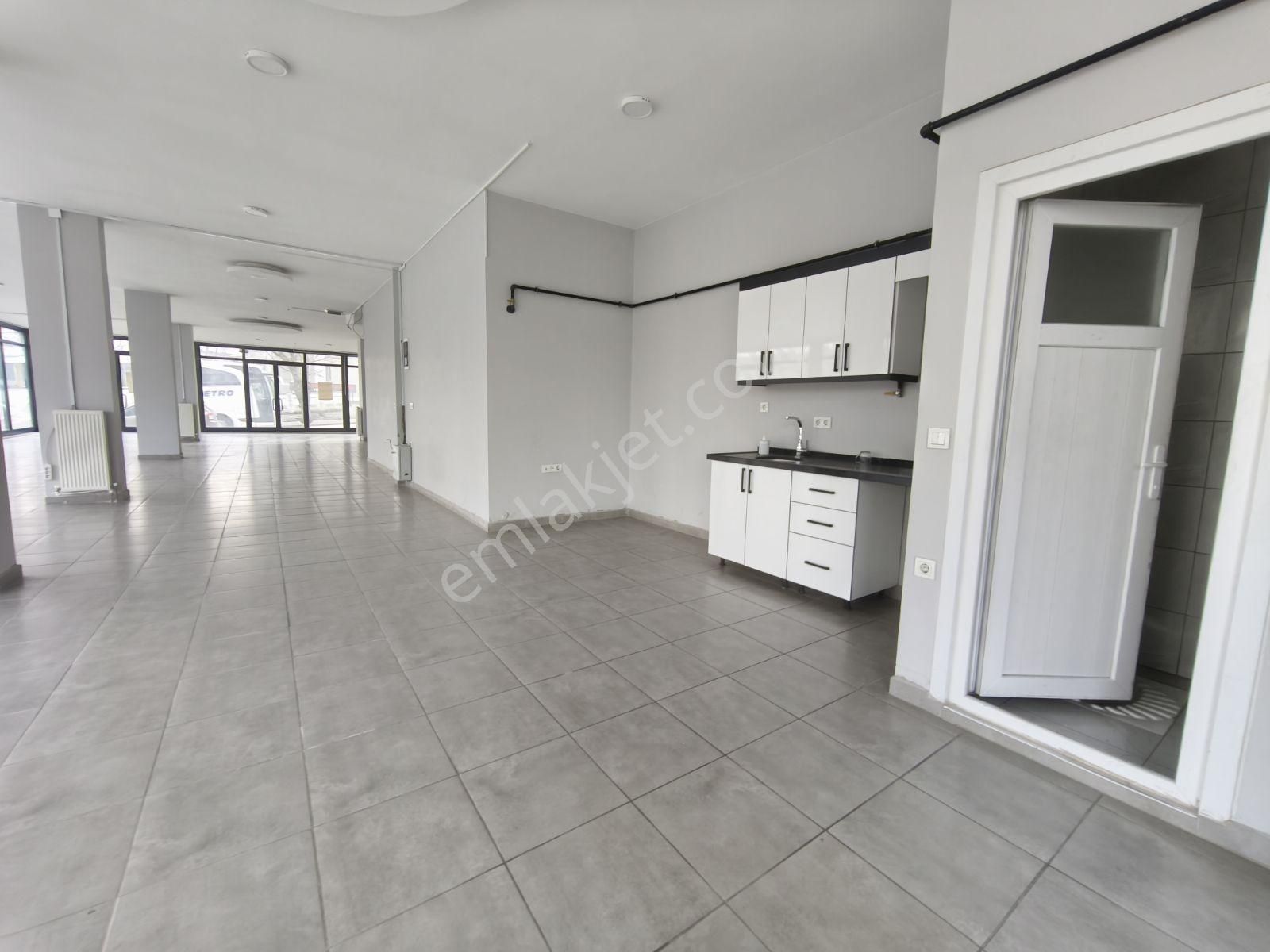 Otoban Ve Kuzey Marmara Girişinde 400m² Depo Girişli Dükkan - Görsel 14