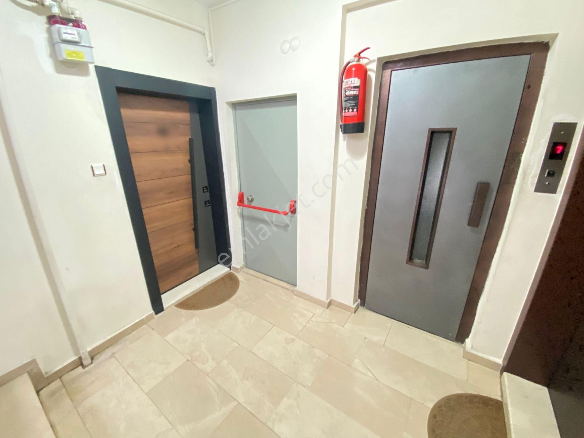 Etimesgut Devlet Mah. Metromall Avm Yakını Ön Cephe Site İçi 4+1 Satılık Daire - Görsel 28