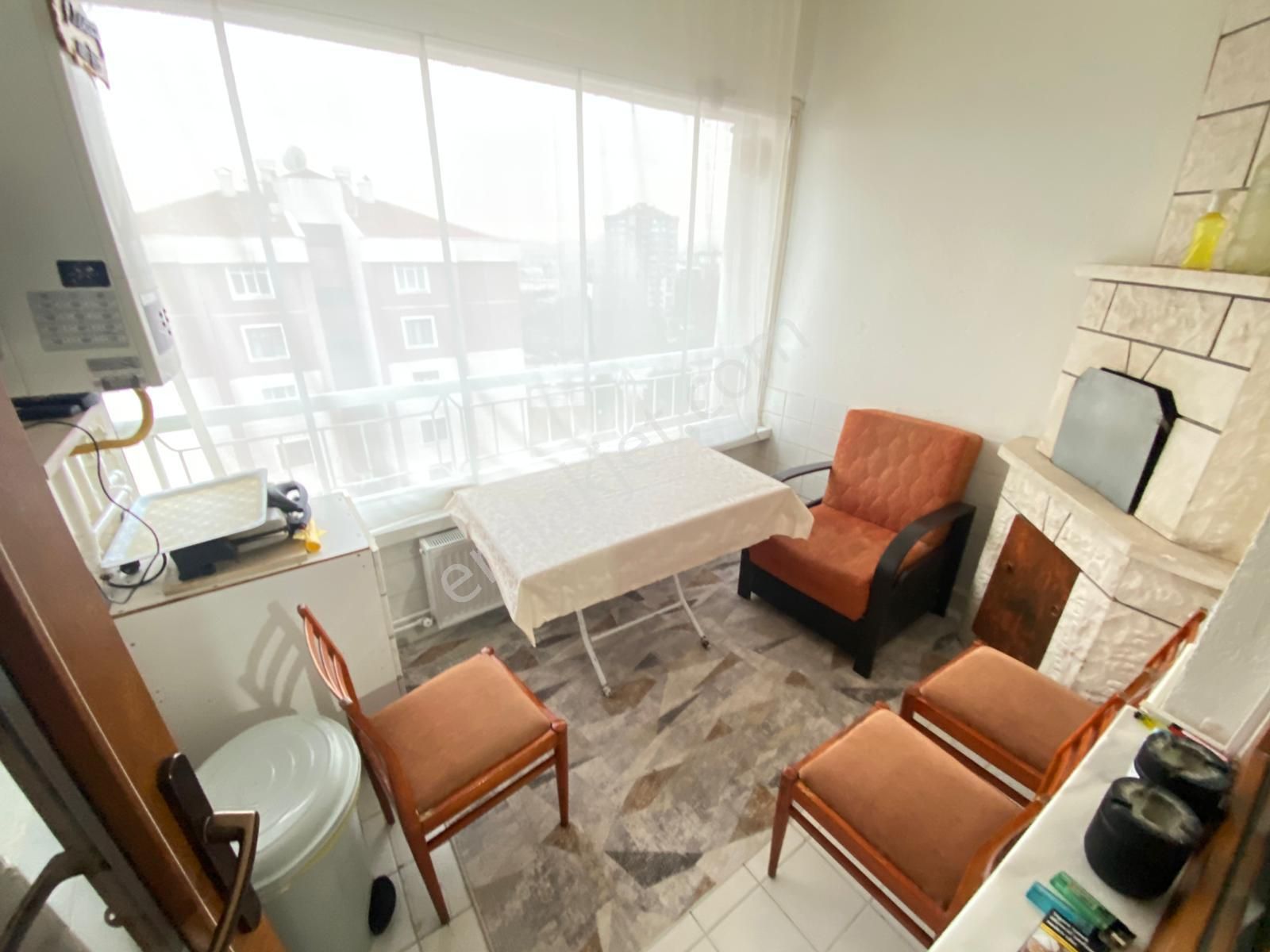 Etimesgut Devlet Mah. Metromall Avm Yakını Ön Cephe Site İçi 4+1 Satılık Daire - Görsel 4