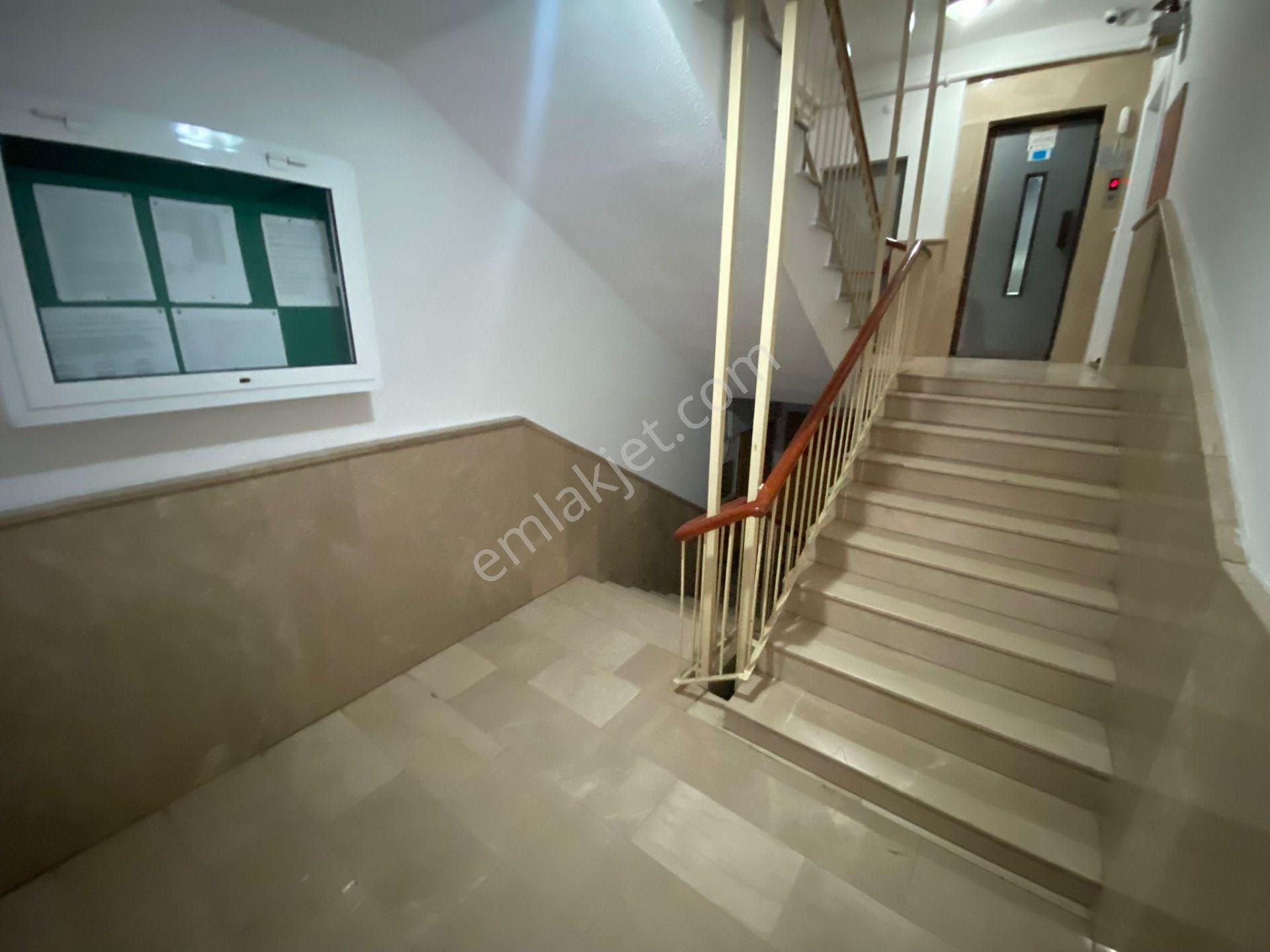 Etimesgut Devlet Mah. Metromall Avm Yakını Ön Cephe Site İçi 4+1 Satılık Daire - Görsel 29