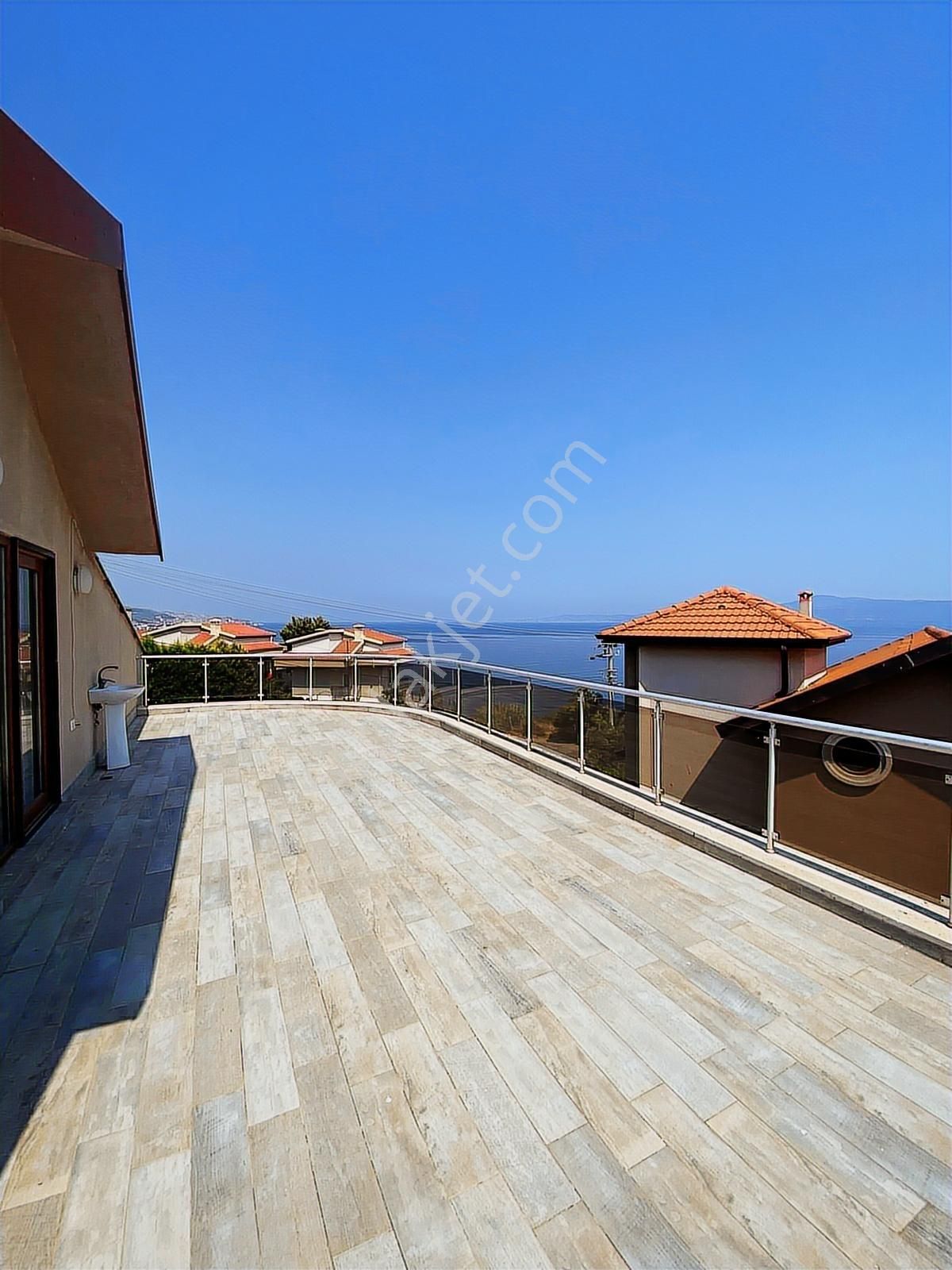 Mudanya Güzelyalı 'da Siteiçi Kat Mülkiyetli 5+1 Satılık Villa - Görsel 16