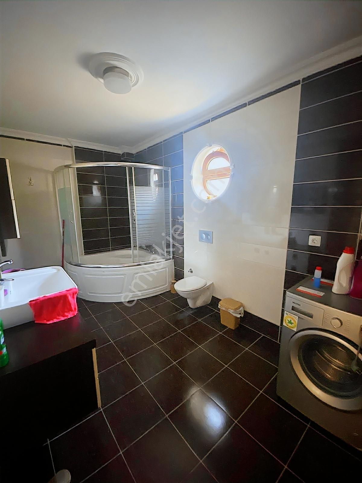 Mudanya Güzelyalı 'da Siteiçi Kat Mülkiyetli 5+1 Satılık Villa - Görsel 32