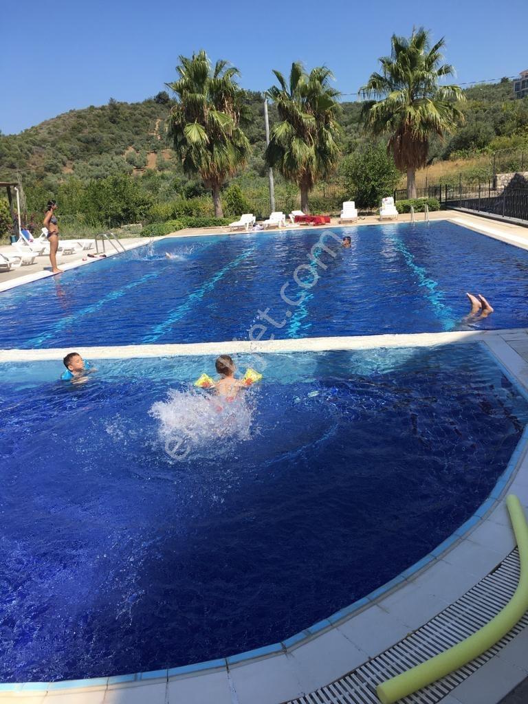 Mudanya Güzelyalı 'da Siteiçi Kat Mülkiyetli 5+1 Satılık Villa - Görsel 3