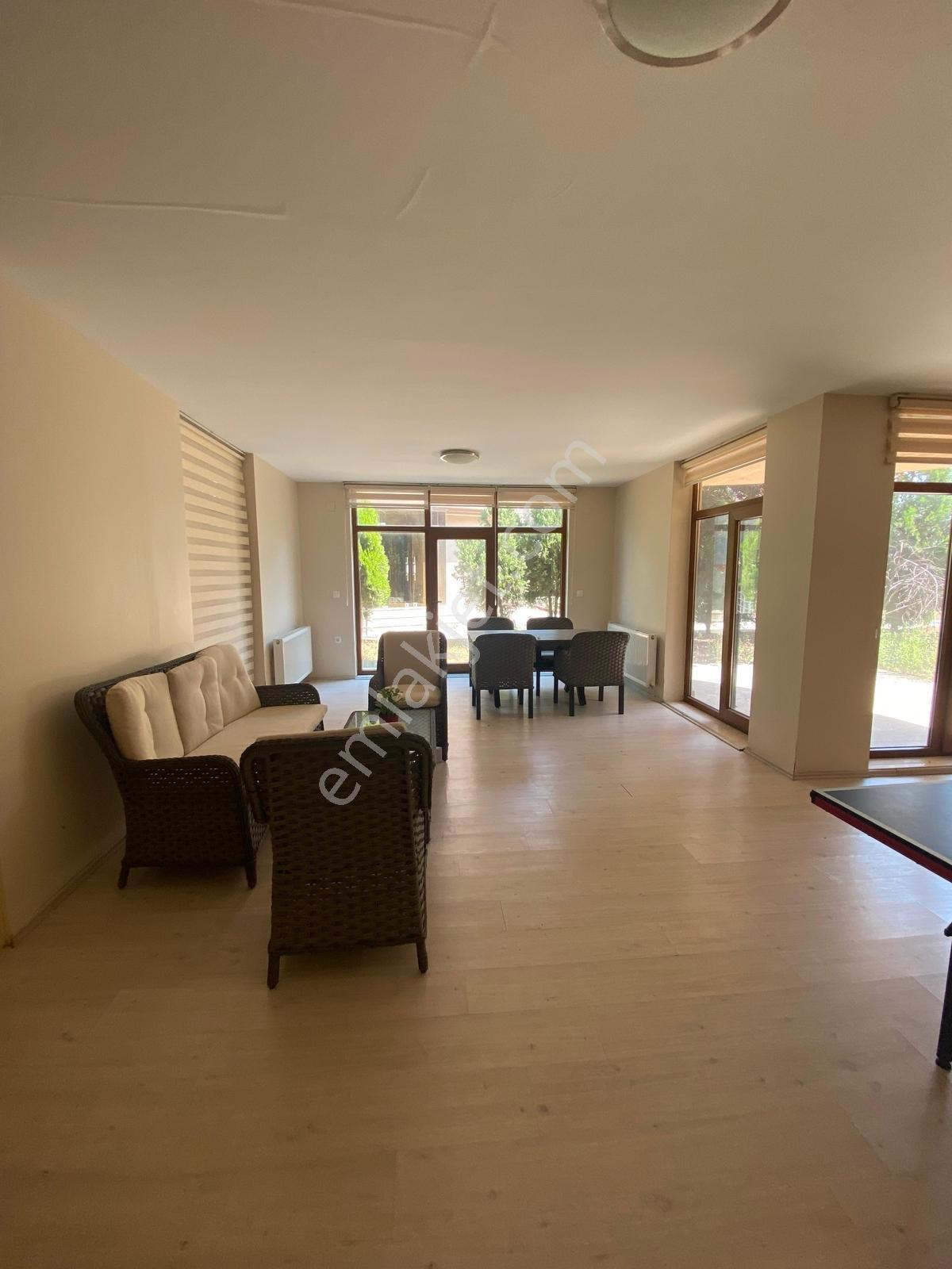 Mudanya Güzelyalı 'da Siteiçi Kat Mülkiyetli 5+1 Satılık Villa - Görsel 11