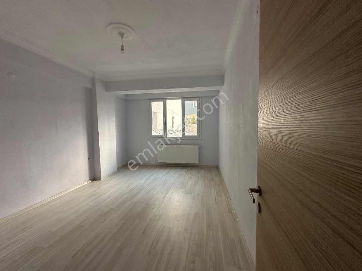 Menemen Zeytinlik Mahallesi’nde 3+1 Bahçe Kullanımlı Kiralık Daire - Görsel 26