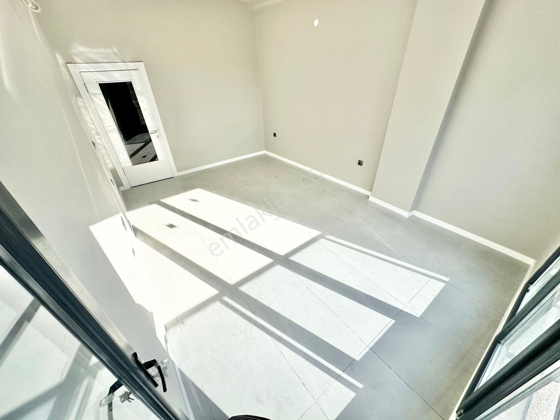 ꧁ay Emlaktan꧂akçay'da Arakat Ayrı Mutfak Ön Cephe Satılık 2+1 Ultra Lüks Tasarım Daire - Görsel 16