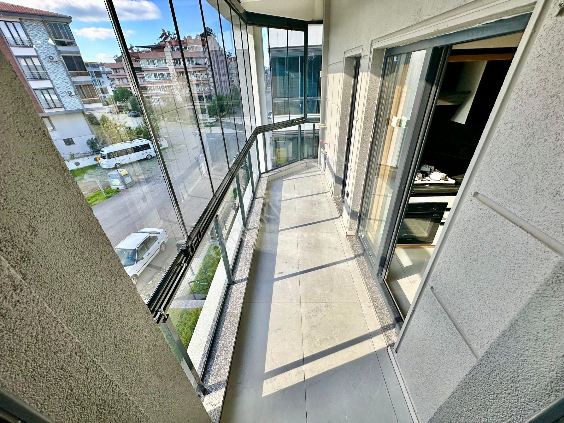 ꧁ay Emlaktan꧂akçay'da Arakat Ayrı Mutfak Ön Cephe Satılık 2+1 Ultra Lüks Tasarım Daire - Görsel 14