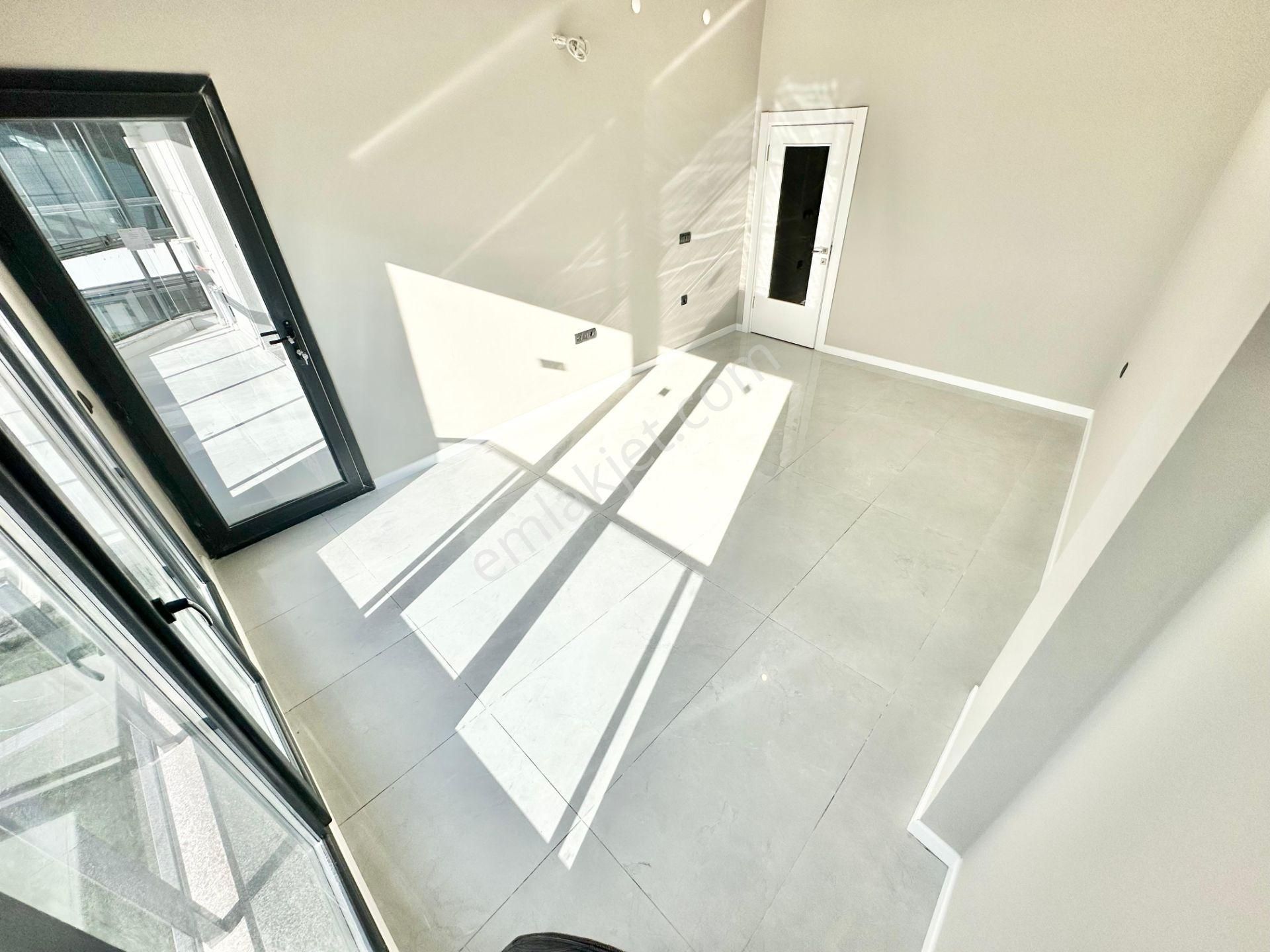 ꧁ay Emlaktan꧂akçay'da Arakat Ayrı Mutfak Ön Cephe Satılık 2+1 Ultra Lüks Tasarım Daire - Görsel 15