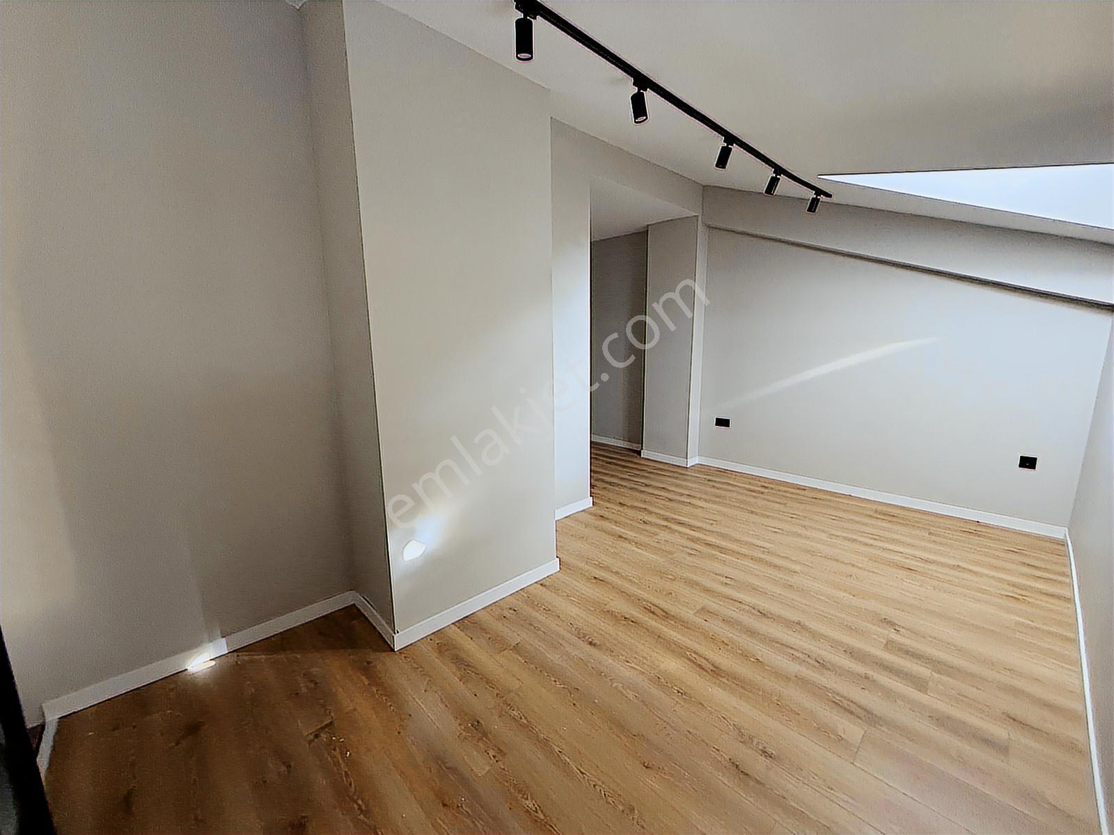 Hedef Emlaktan Çarşıda Ultra Lüx Loft Satılık 2+1 Eşyalı Daire - Görsel 29