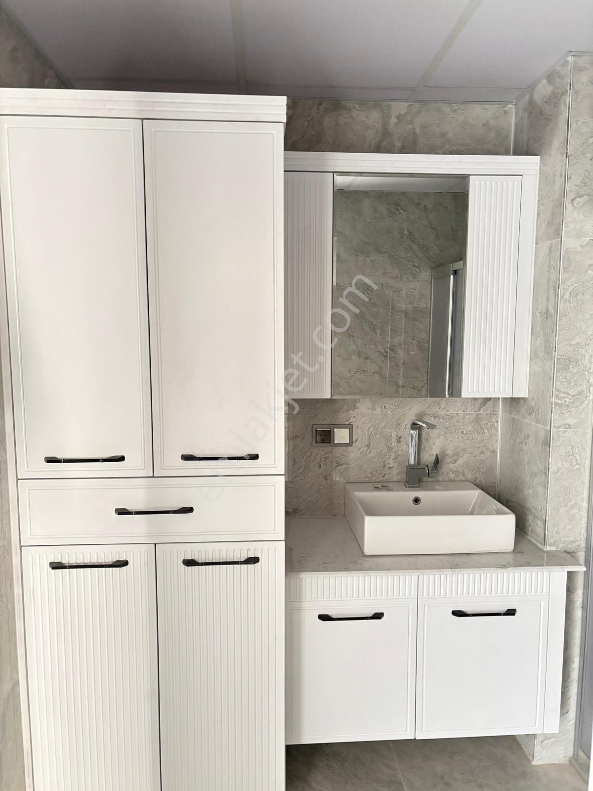 Uluğbey Mah.cadde Cepheli Geniş Ferah 3+1 Lüks Daire - Görsel 5