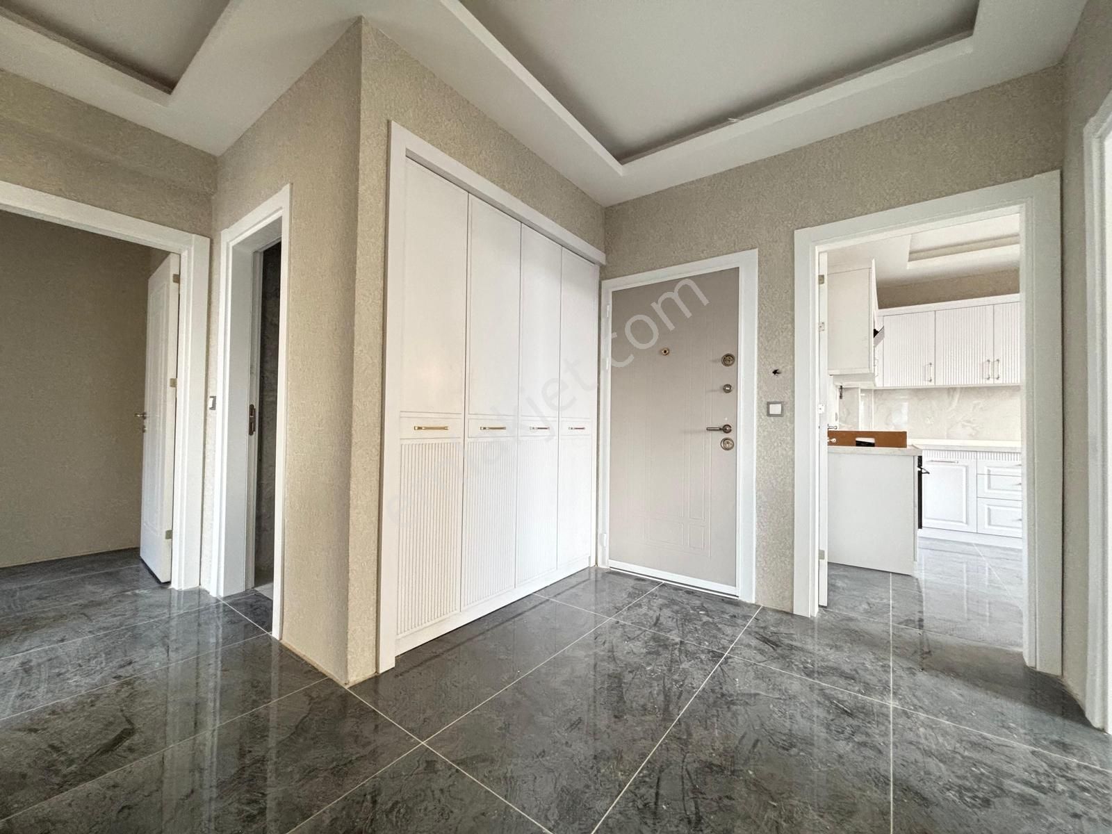 Uluğbey Mah.cadde Cepheli Geniş Ferah 3+1 Lüks Daire - Görsel 15