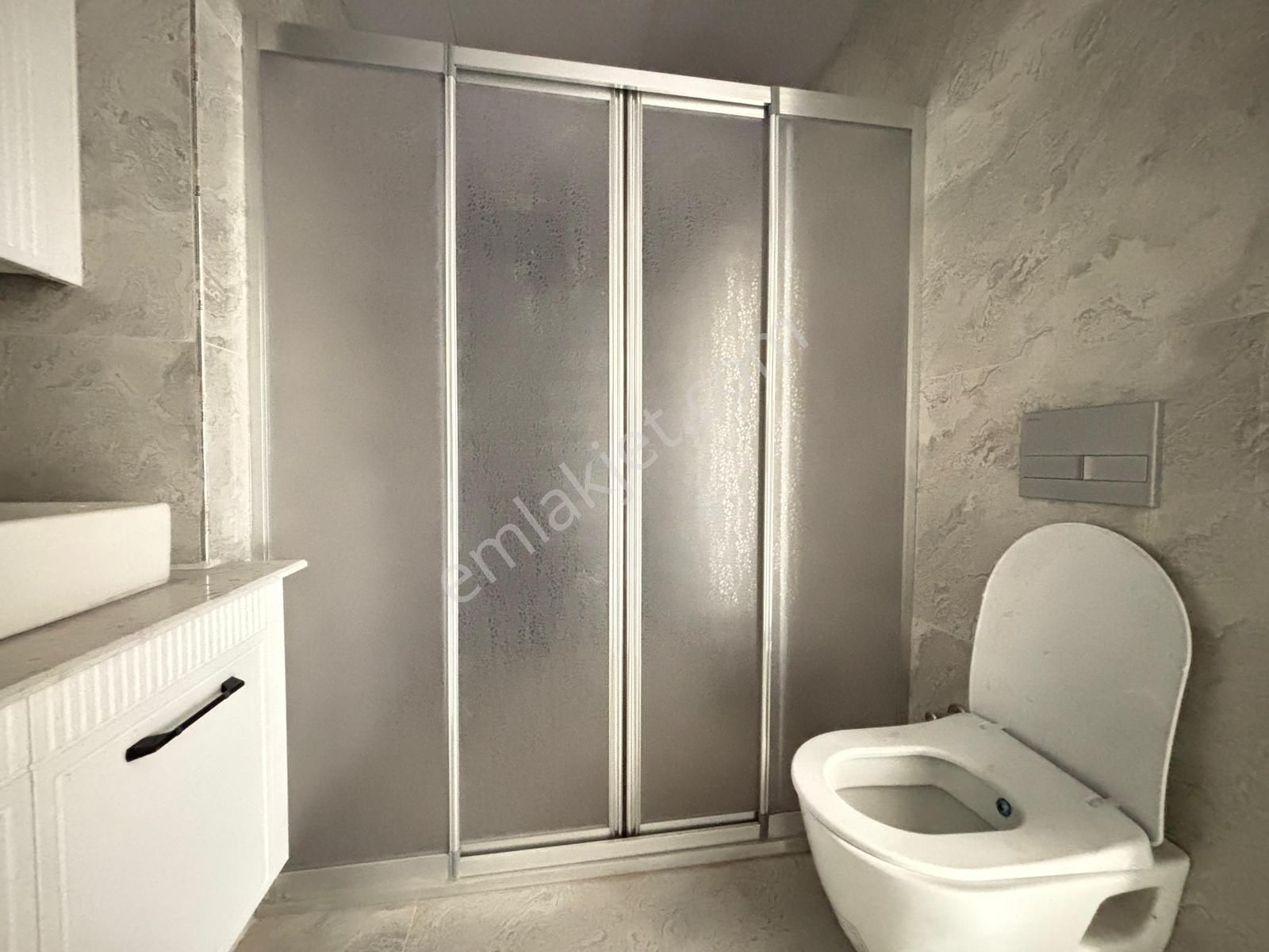 Uluğbey Mah.cadde Cepheli Geniş Ferah 3+1 Lüks Daire - Görsel 4