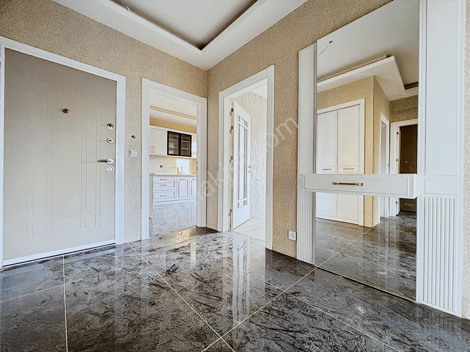 Uluğbey Mah.cadde Cepheli Geniş Ferah 3+1 Lüks Daire - Görsel 8