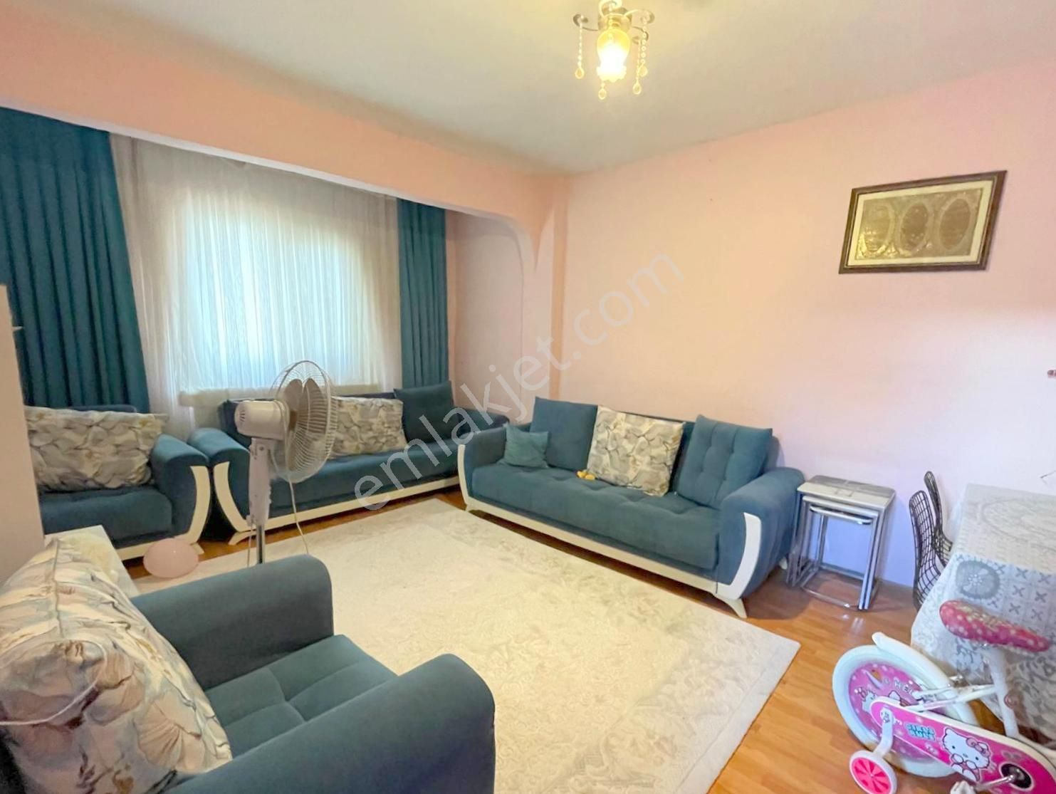 Mertcan'dan Ramazanoğlu Mah.metroya 7dk Mesafeli Müstakil Satılık Evv