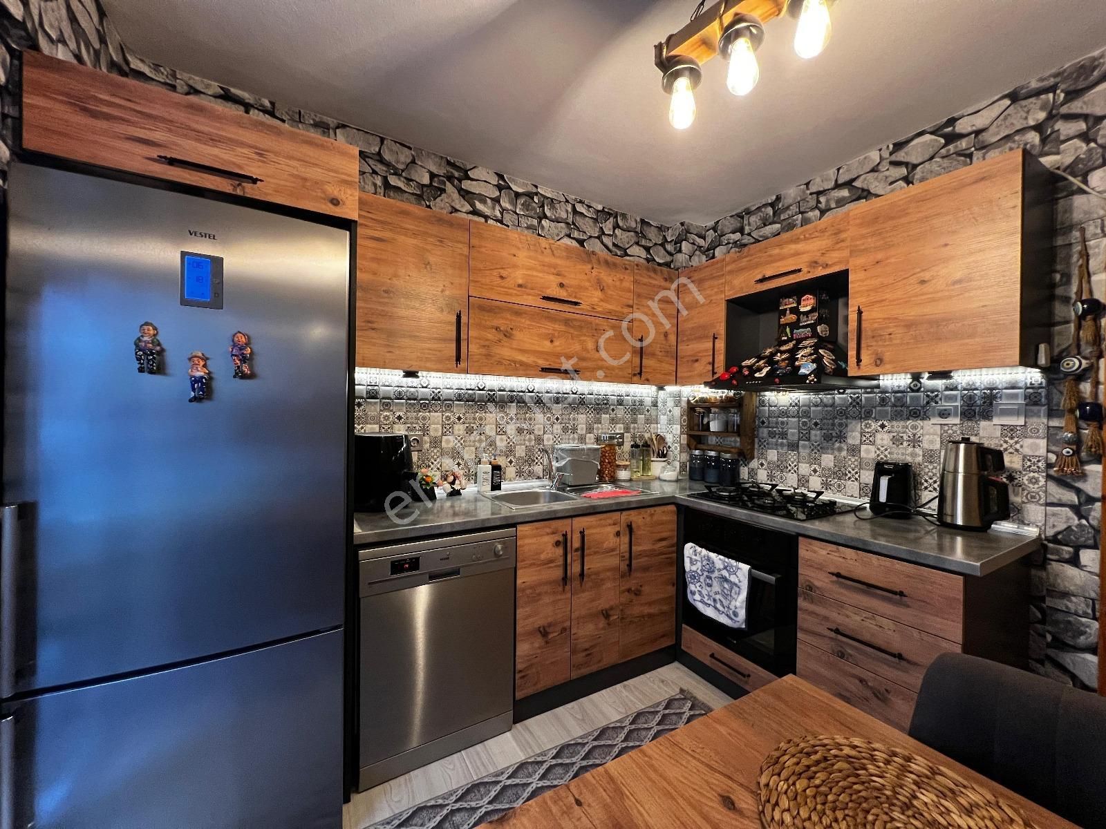 ꧁ay Emlaktan꧂akçay Merkezde Denize 300 Mt Ön Cephe Arakat İçi Komple Yapılı Satılık 2+1 Lüks Daire - Görsel 5